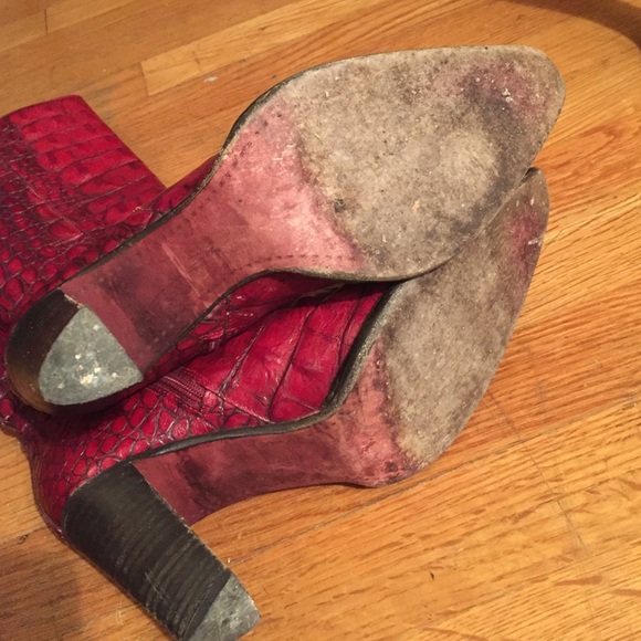 Donald Pliner croc red boots - Picture 3 of 4